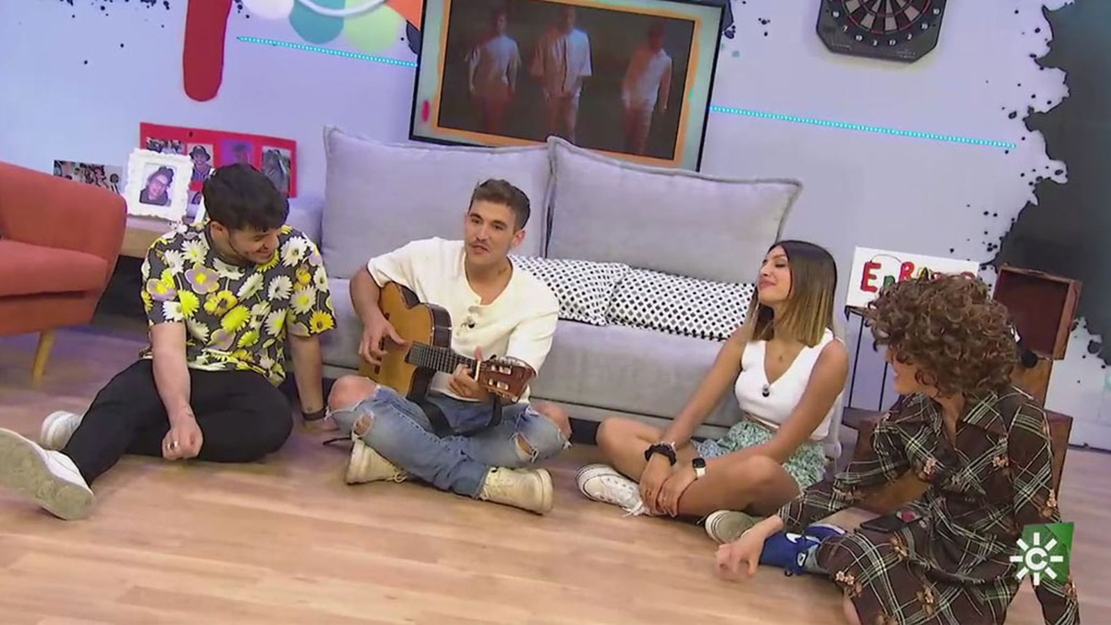 El cantante Ginés González nos presenta su última canción 'A lo callao'