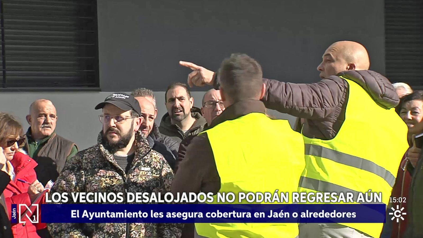 Los vecinos de Jaén desalojados por las grietas en sus viviendas no podrán volver a casa hasta la semana próxima