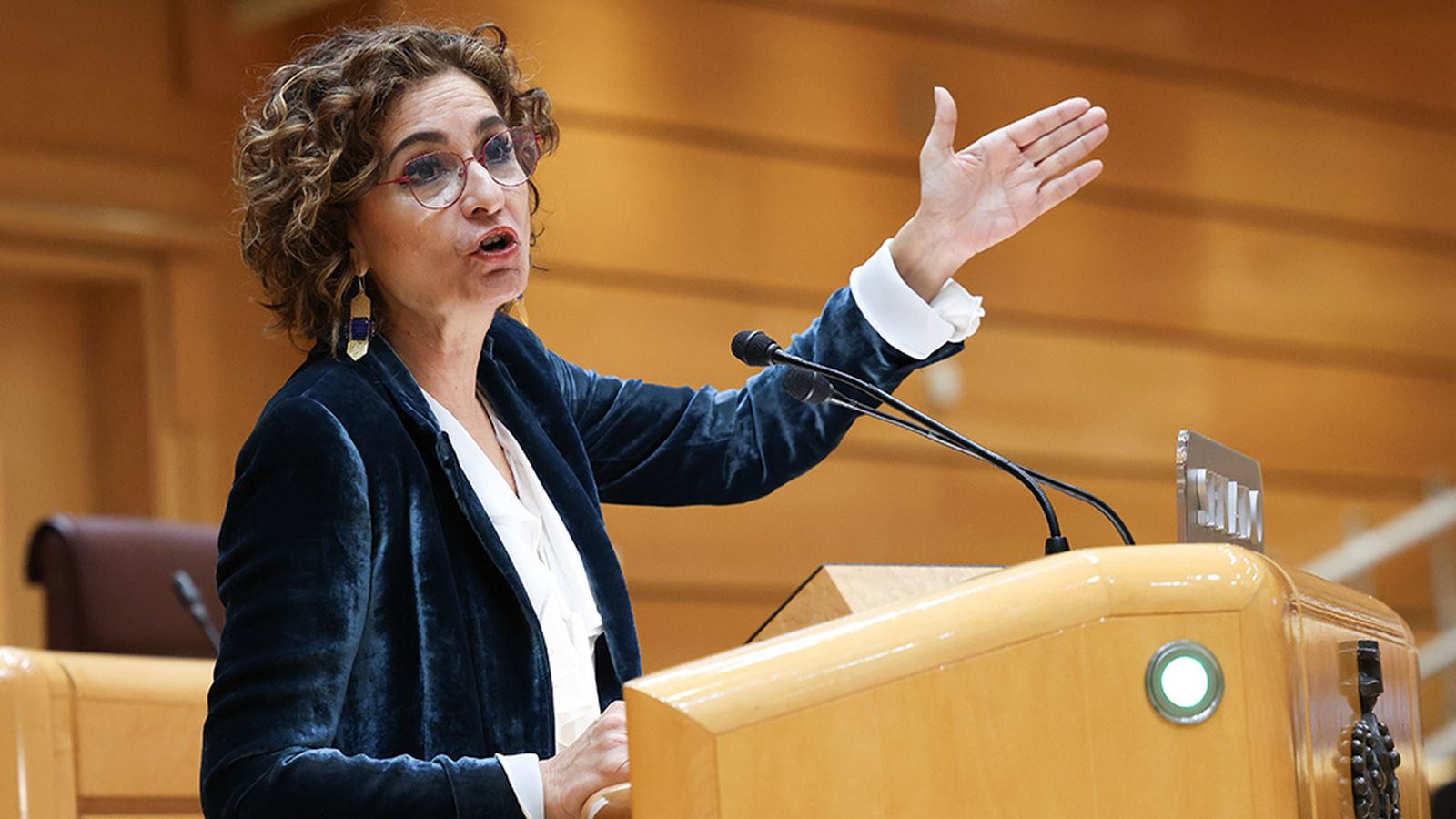 Montero niega irregularidades en la SEPI