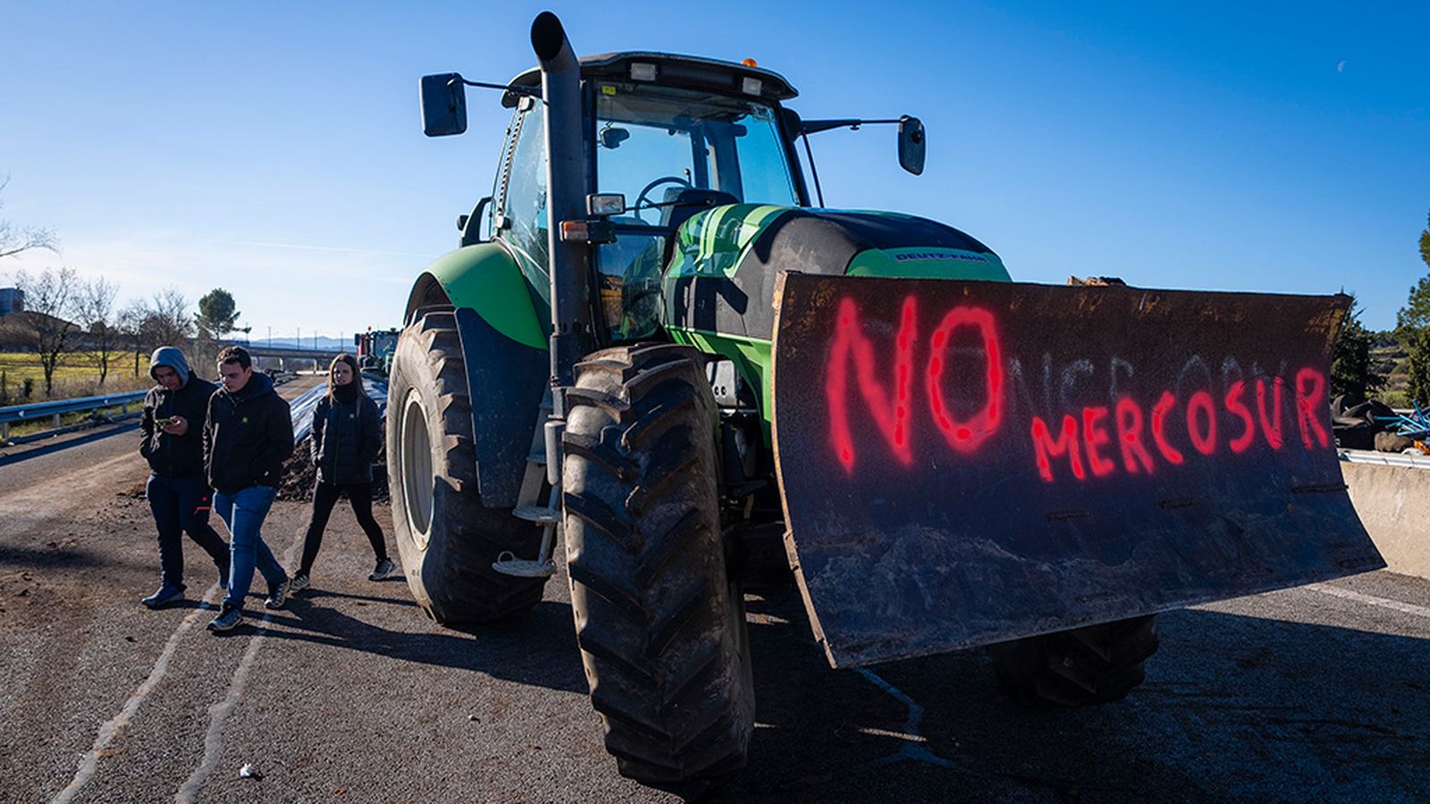 Siguen las protestas de agricultores por Mercosur
