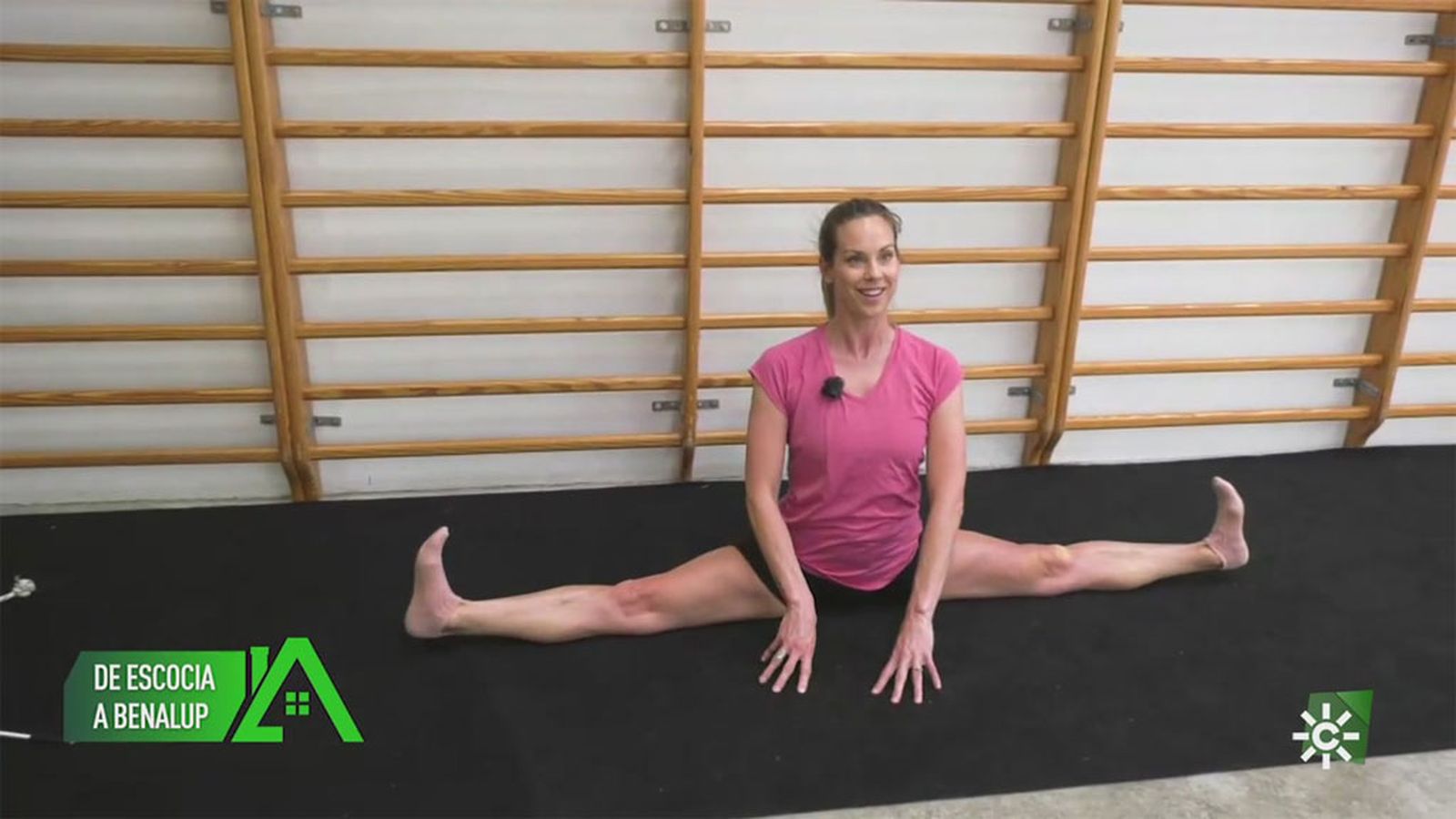 Nació en Escocia, se enamoró de Andalucía y da clases de gimnasia rítmica en Benalup-Casas Viejas