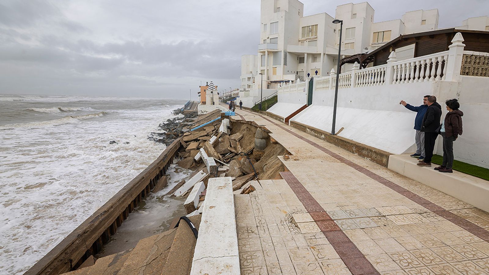 Ventanilla única para pedir aydas tras el temporal en matalascañas