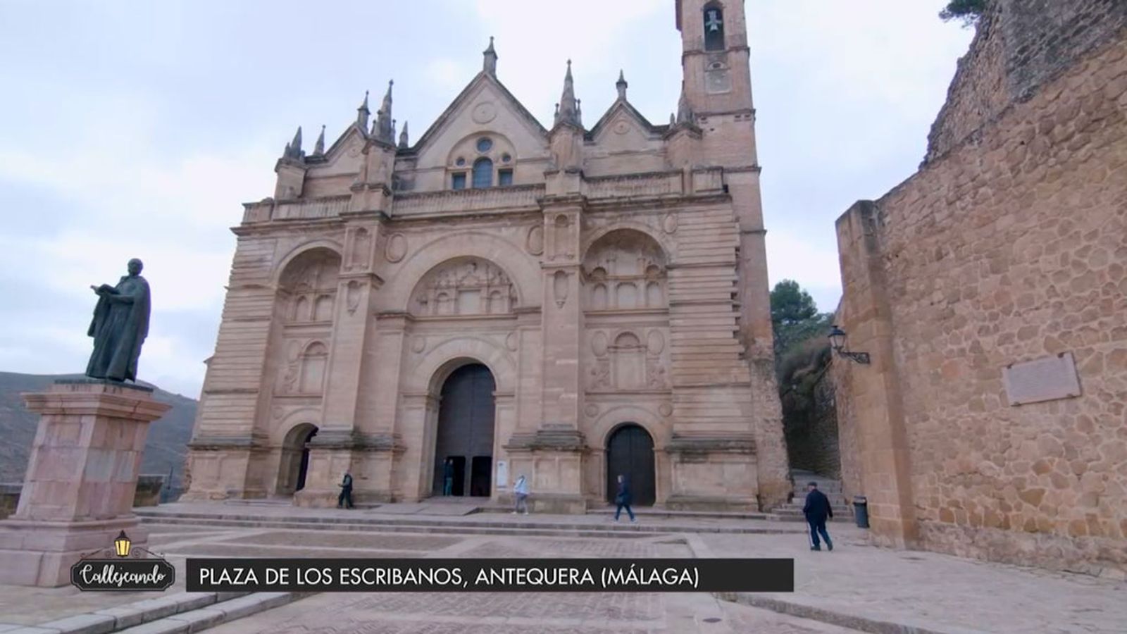 En la Plaza de los Escribanos de Antequera se encuentra la Colegiata, el monumento más visitado