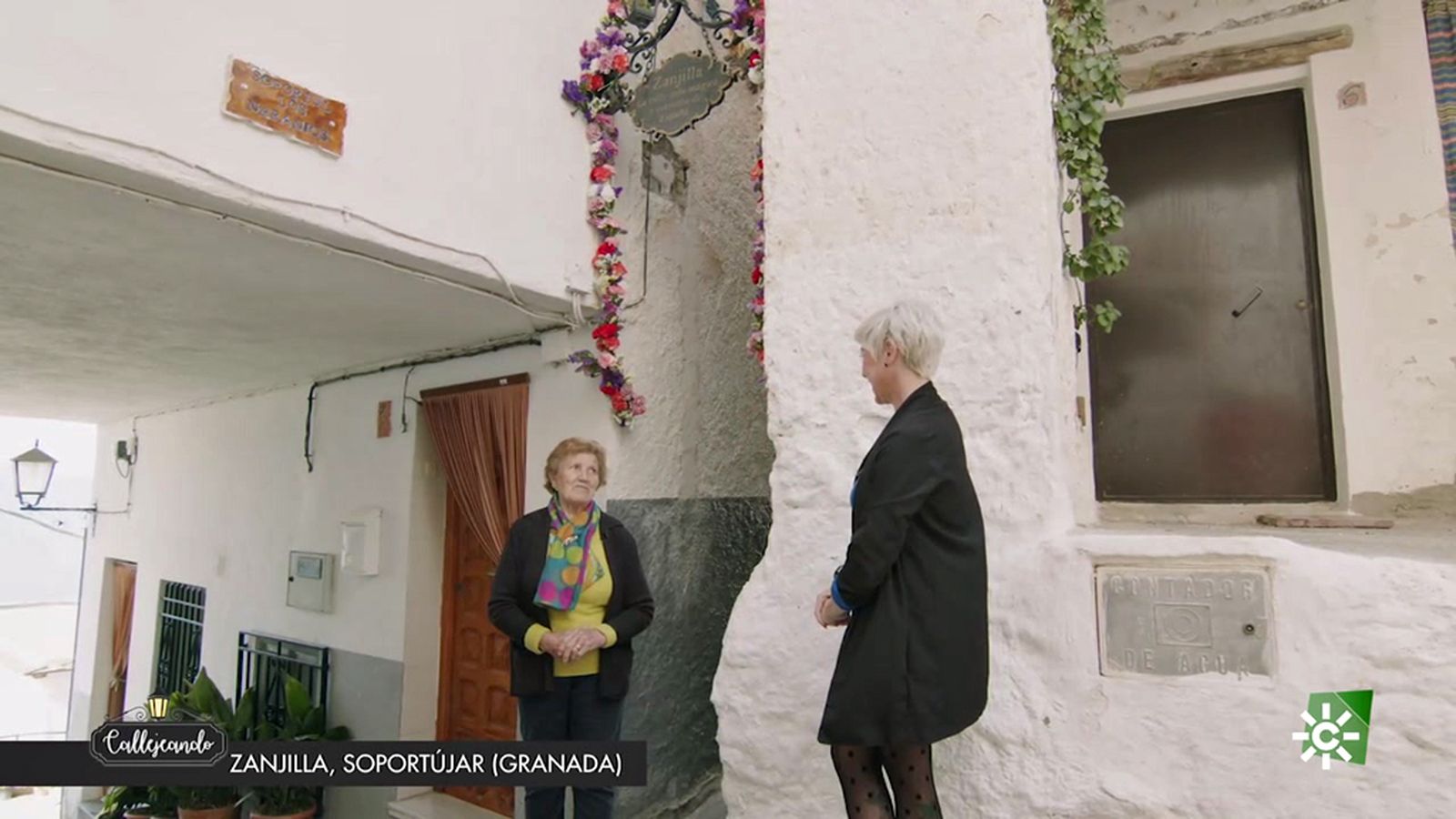 La calle más estrecha de España está en Soportújar, la Alpujarra granadina