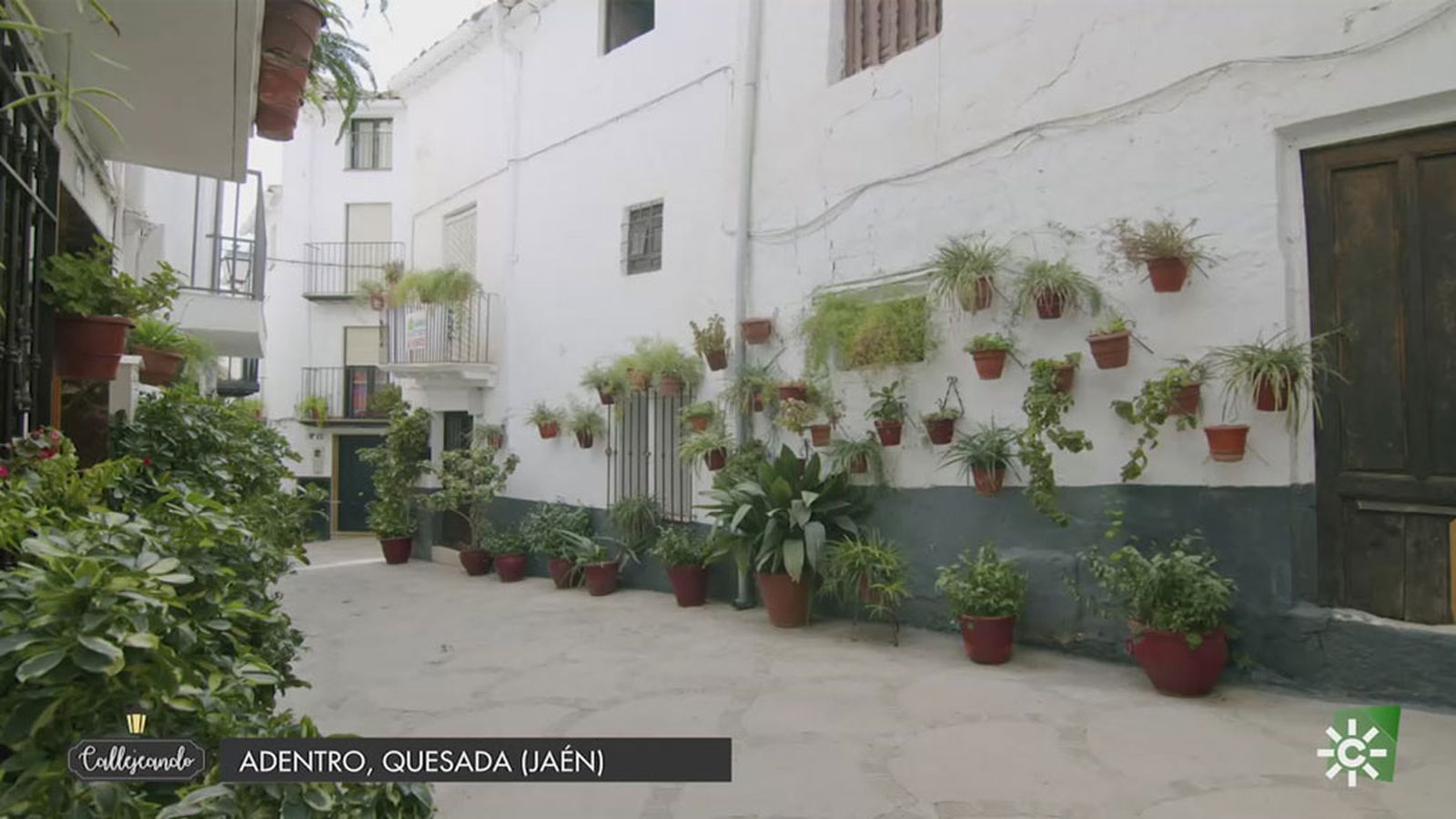 La calle Adentro en Quesada cuenta con la típica estructura musulmana